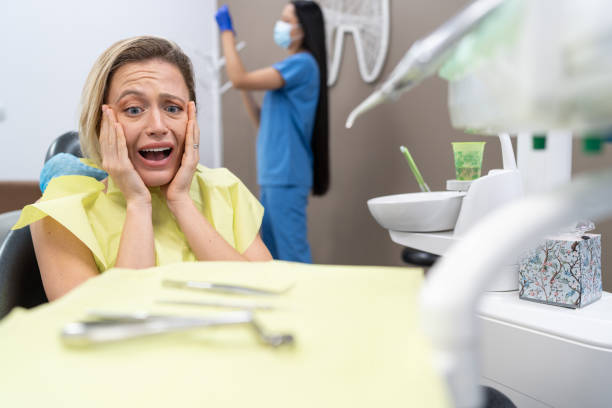 Best Emergency Dental Care for Broken or Chipped Teeth in Thedral City, CA